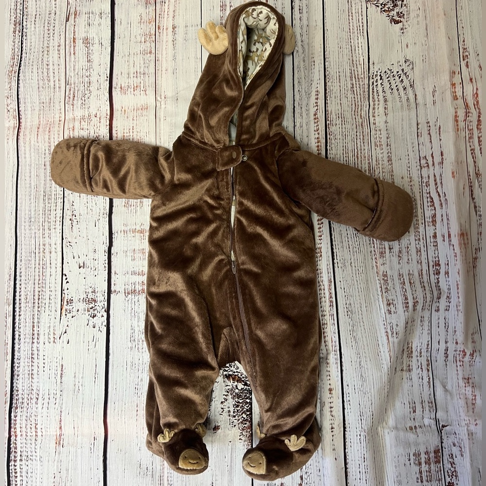 Carters | Baby snow suit size 0-3mo